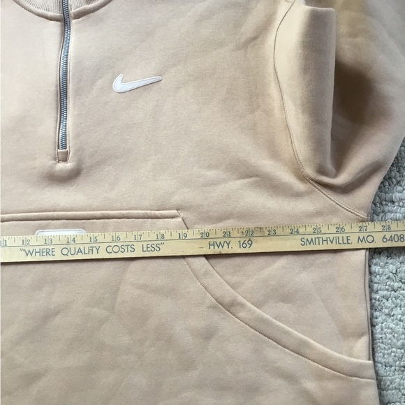 Nike Sweatshirt - Picture 3 of 8